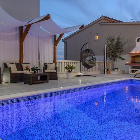 Apartments Villa Atlantis Traù Esterno foto